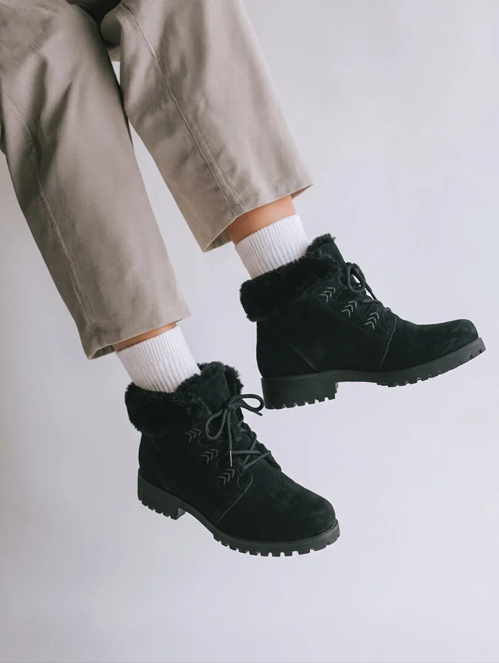 𝐒𝐩𝐨𝐫𝐭𝐨 𝐋𝐞𝐚𝐭𝐡𝐞𝐫 𝐈𝐧𝐬𝐮𝐥𝐚𝐭𝐞𝐝 𝐖𝐚𝐭𝐞𝐫𝐩𝐫𝐨𝐨𝐟 𝐁𝐨𝐨𝐭𝐬